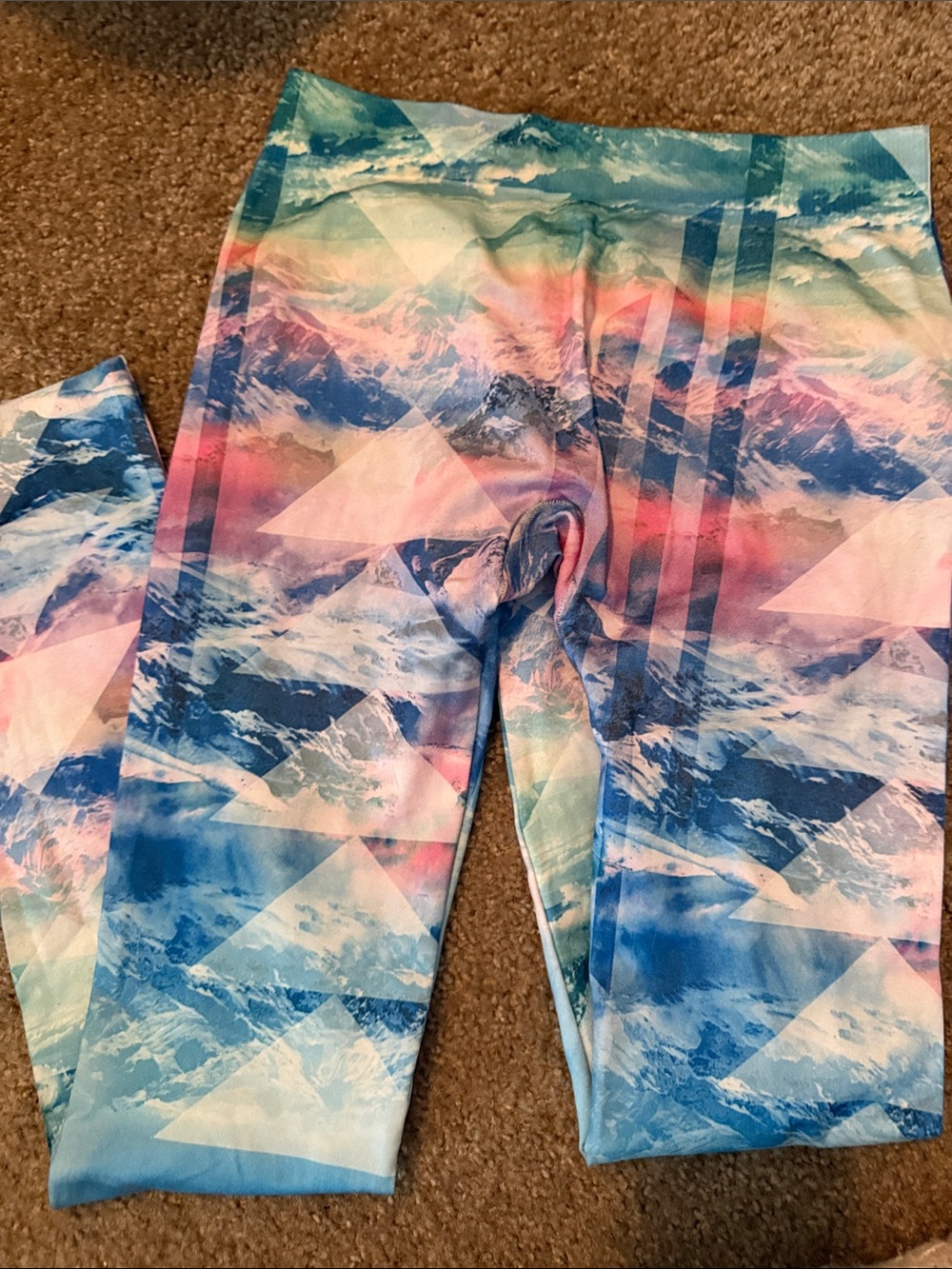 No Boundaries Blue and Pink Mountain-Print Leggings